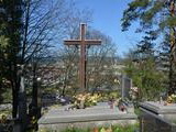Kríž na cintoríne v Bánovej