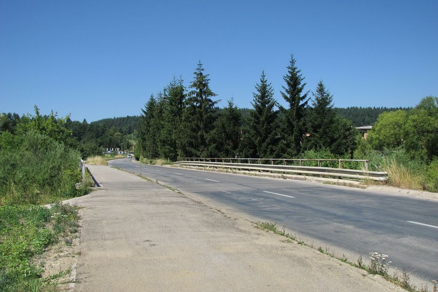Bitarovská cesta