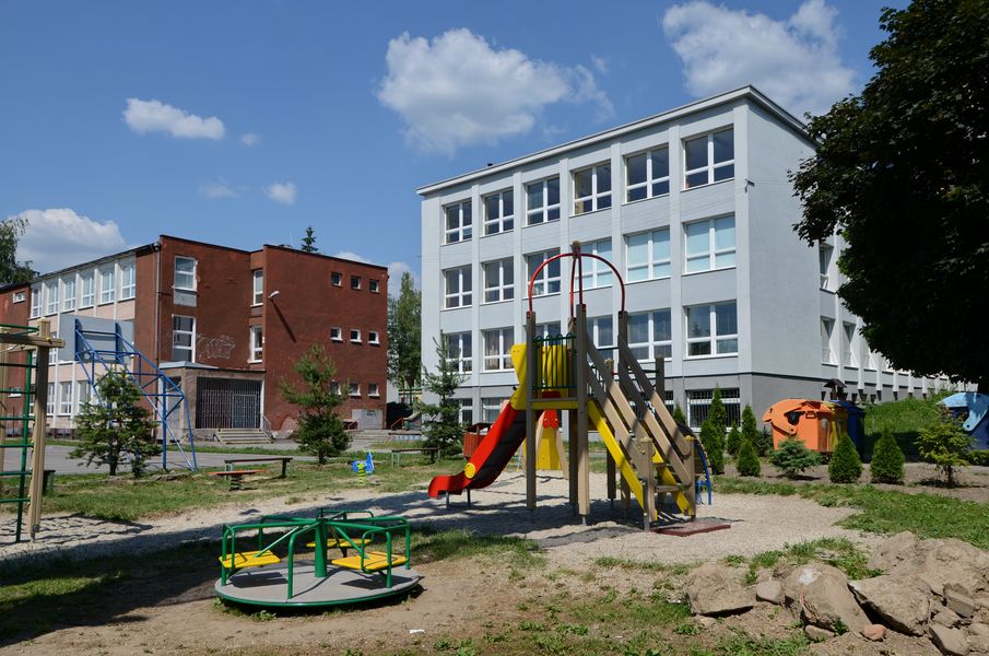 Základná škola, Jarná, Žilina