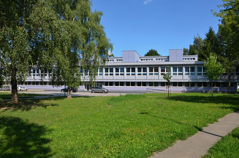 Základná škola, Lichardova