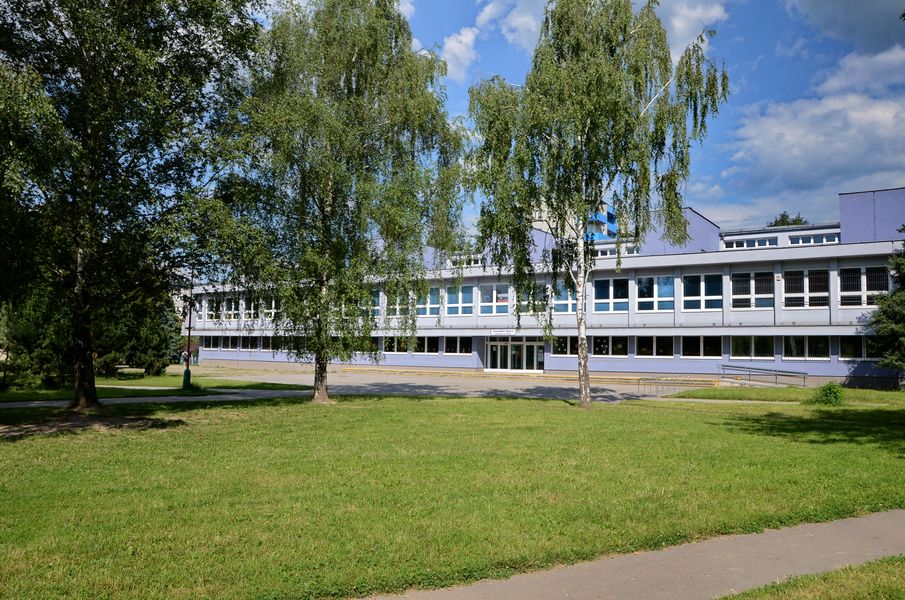 Základná škola, Lichardova