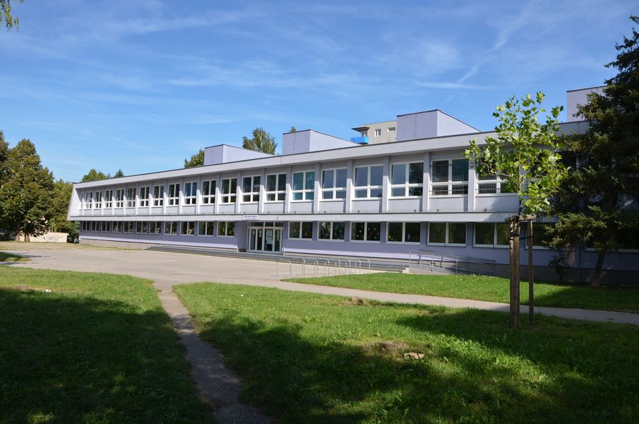 Základná škola Lichardova
