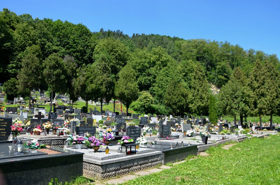 Cintorín v Strážove