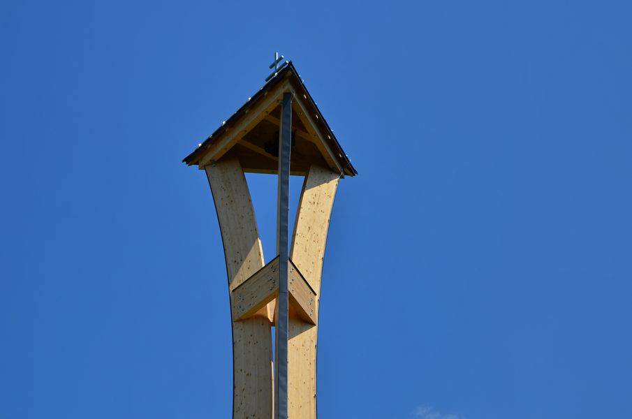 Zvon na zvonici v Trnovom