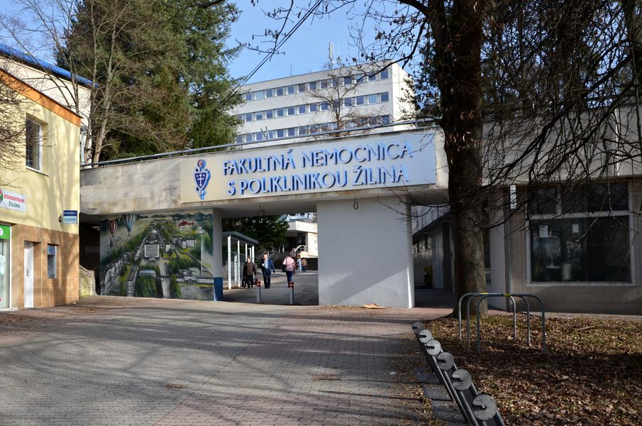 Vstup do nemocnice v Žiline