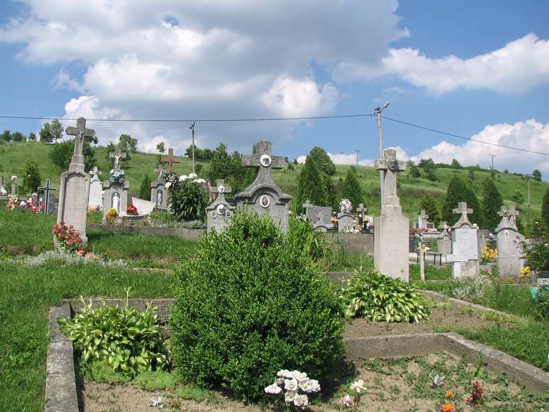 Cintorín v Bitarovej