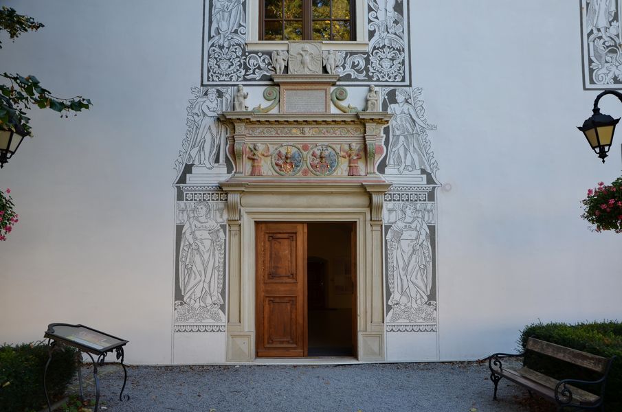 Portál do sobášneho paláca 