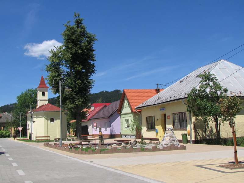 Centrum v Hornom Hričove