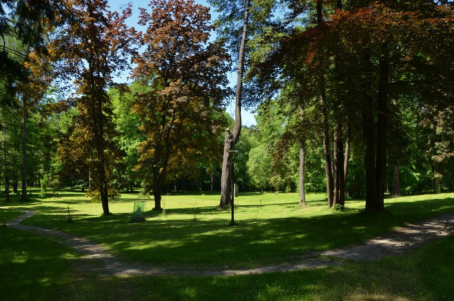 Oščadnica kaštieľ a park