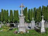 Kríž na cintoríne v Krasňanoch