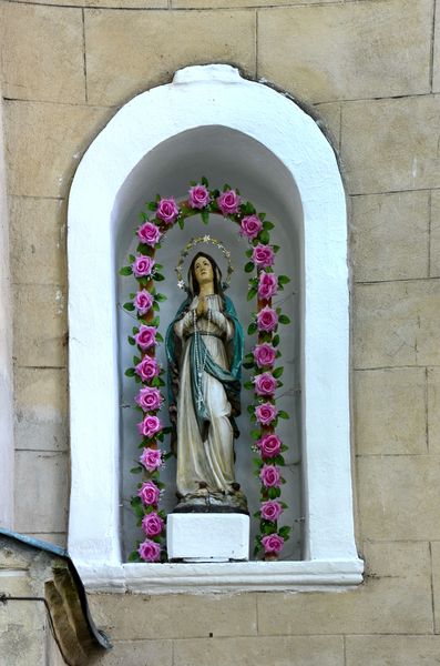 Socha Panny Márie v Krasňanoch