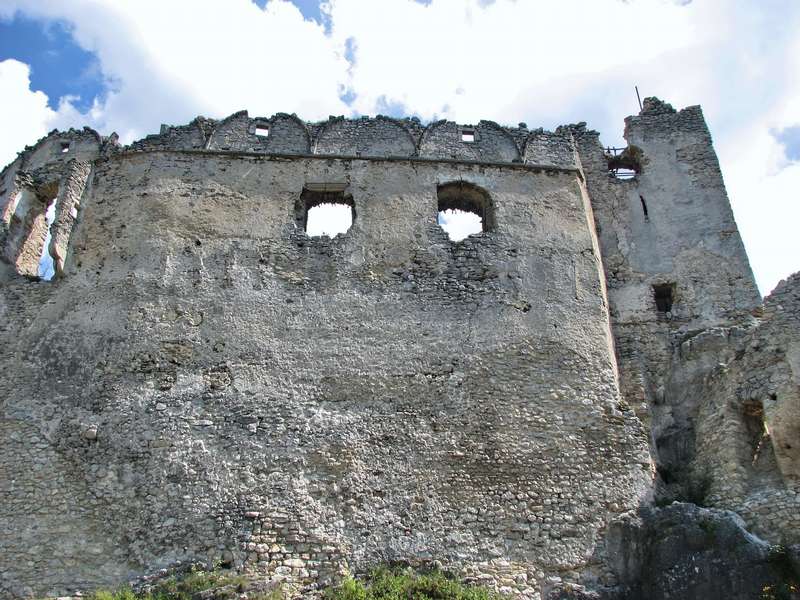 Severozápadný múr paláca