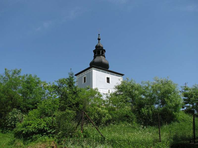 Kostol v Lietave