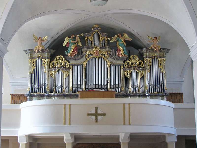 Organ v kostole