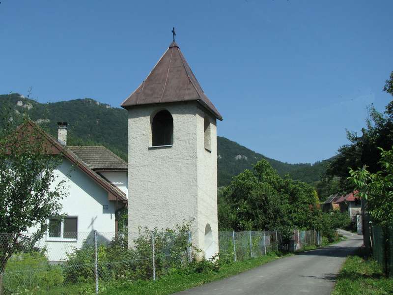 Zvonica v Hradnej