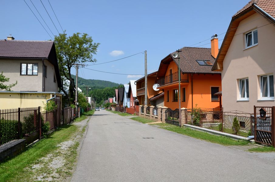 Májová ulica v Terchovej