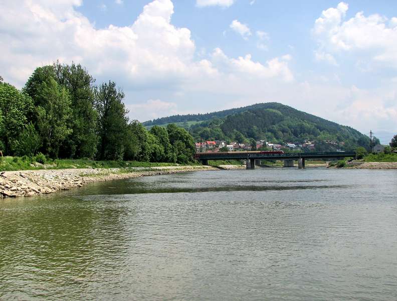 Rieka Váh v Budatíne