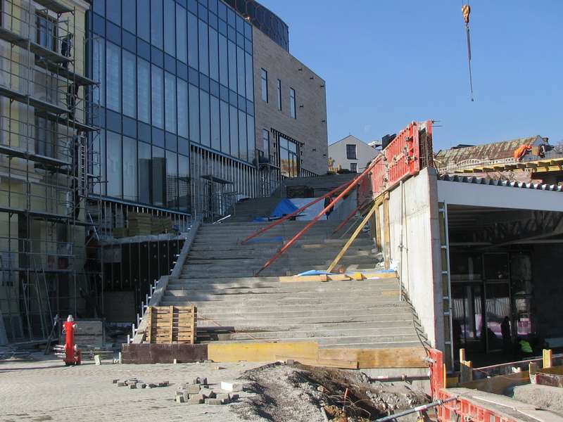 Mohutné schodisko 15. 11. 2010