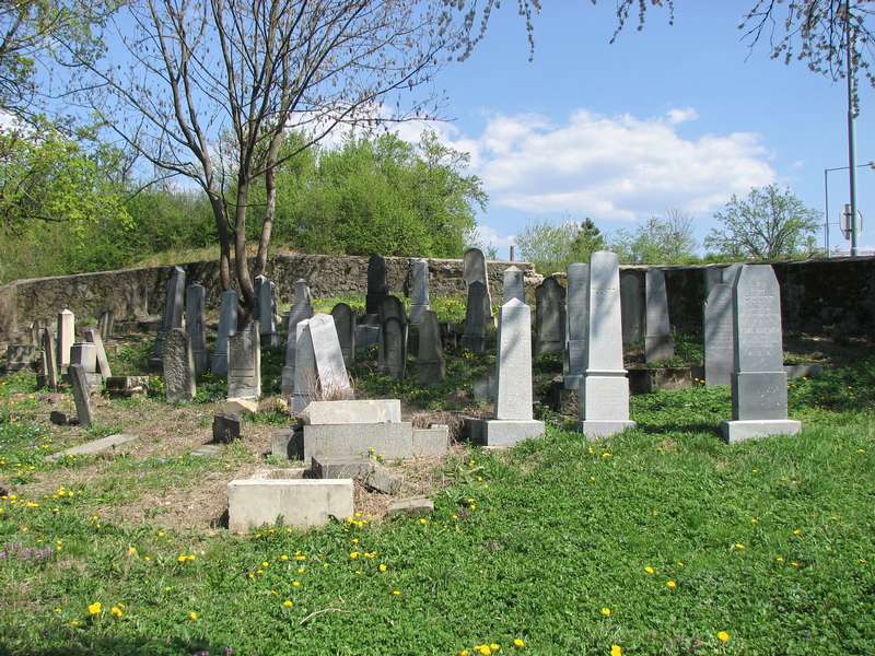 Jewish Cemetery in Beluša