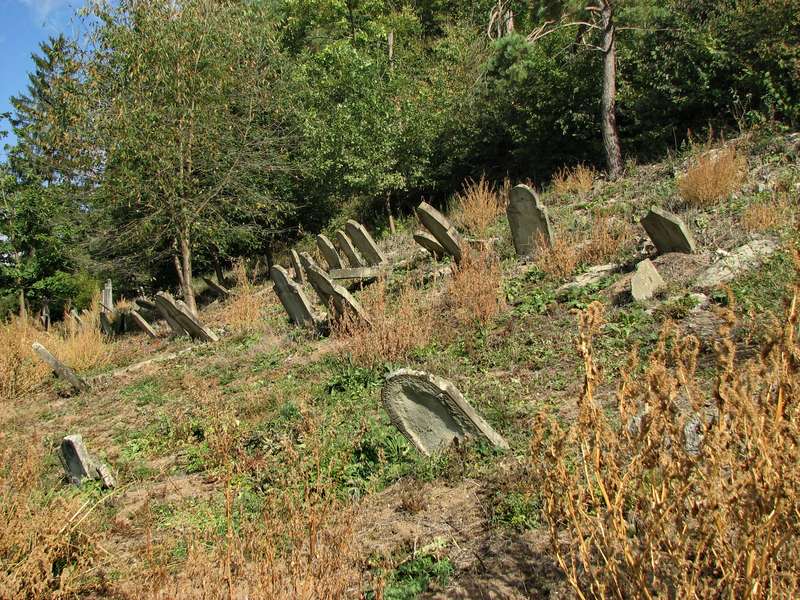 Kamienky na hroboch Bolešov