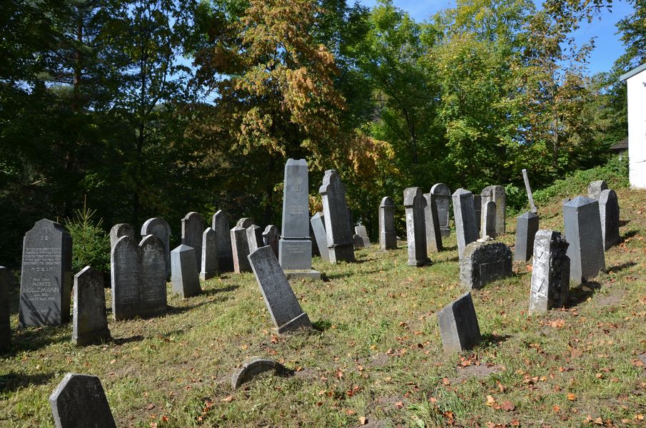 Macevy na hroboch Kremnica