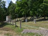 Hrobka a cintorín
