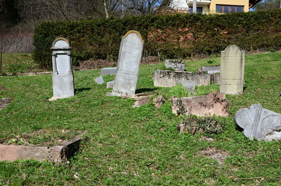Kamienky na hroboch