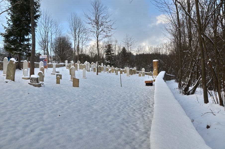 Židovský cintorín Vysoká nad K.