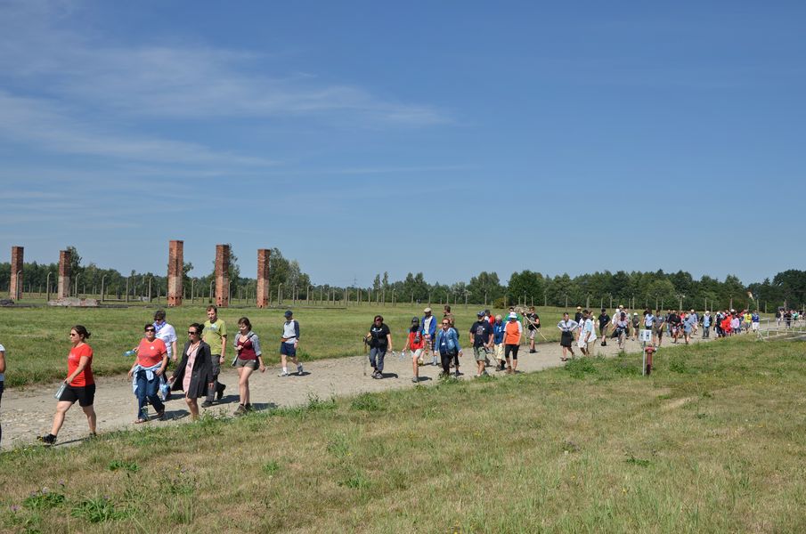 Pochod Auschwitz-Birkenau – Pisarzowice