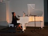 Karin Sarkisjan – hra na klavír a spev