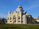 Neologická synagóga v Lučenci 