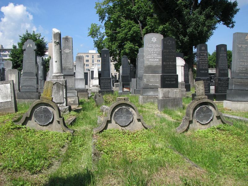 Židovský vojnový cintorín