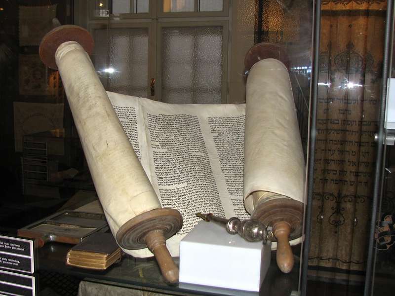  Tóra – תורה‎ – Torah