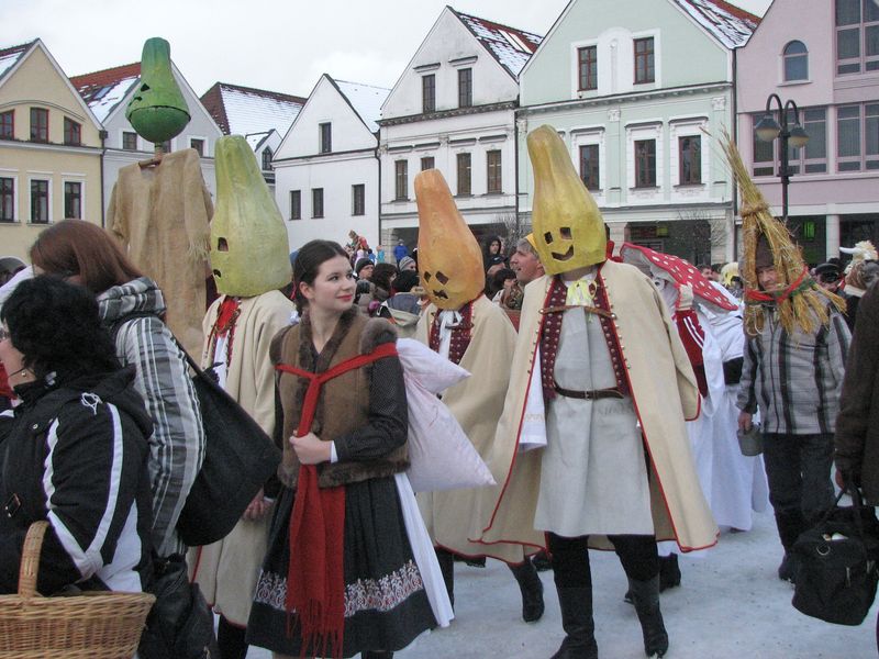 Žilinský festival fašiangových masiek