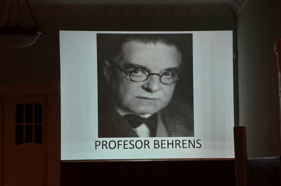 prof. dr. Peter Behrens